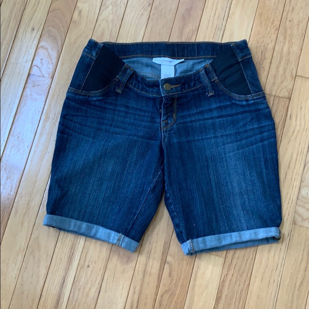Liz Lange maternity denim shorts